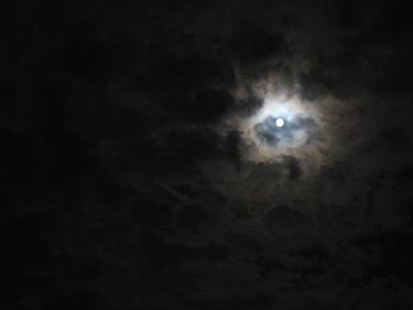 Lunar halo